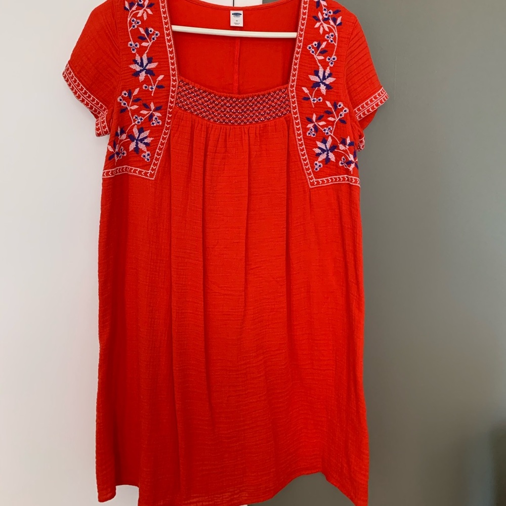 Old Navy embroidered boho dress